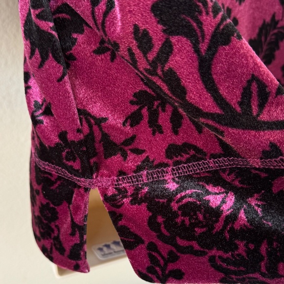 Woman Within Burgundy Velour Pullover Long Sleeves Top Plus Sz. 1X Pre-Owned - Picture 5 of 10